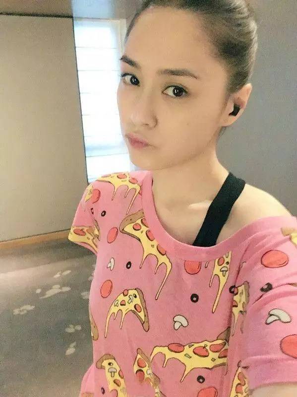 爱运动的阿娇只适合拍"大头照",全身照丑的辣眼睛!