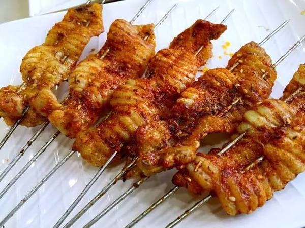 鲜嫩的牛肉 无论颜值还是味道 那都是相当诱人 猪巧舌就是猪的上牙堂