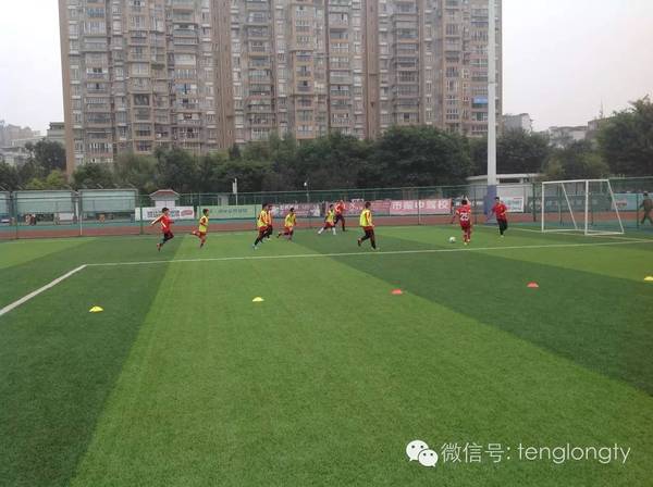 腾龙足球青训营正式成为成都钱宝足球俱乐部