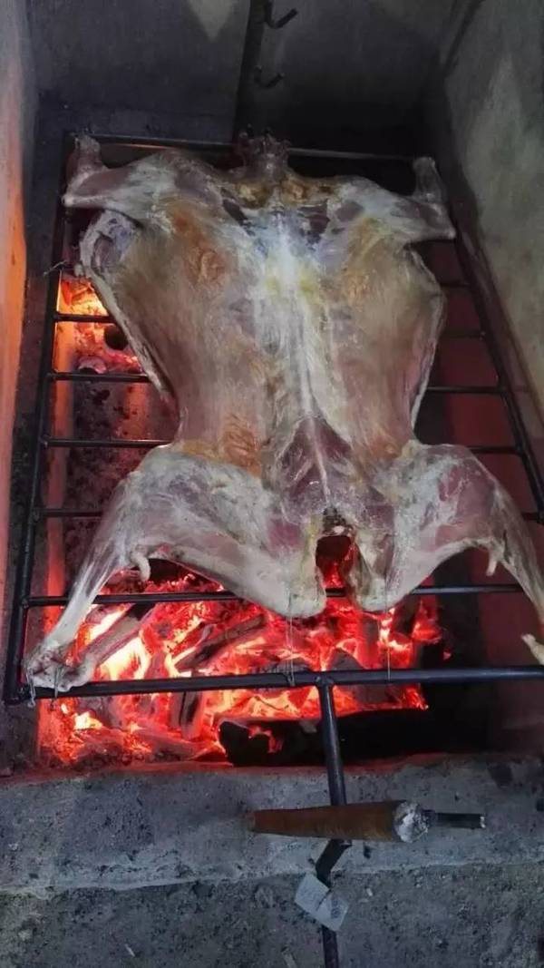 武汉烤全羊我只服这家,最关键的是……大惊喜!