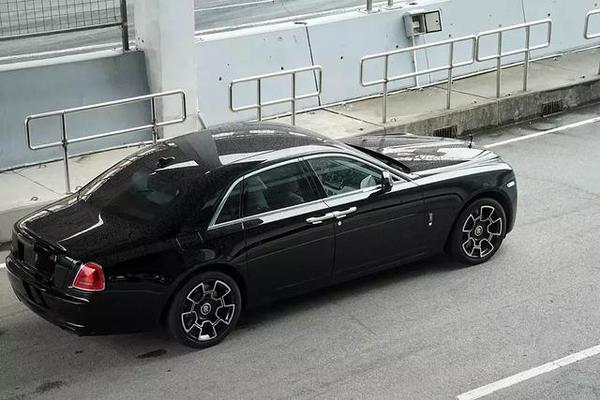 忘却价格与动力 | 国内首试劳斯莱斯black badge