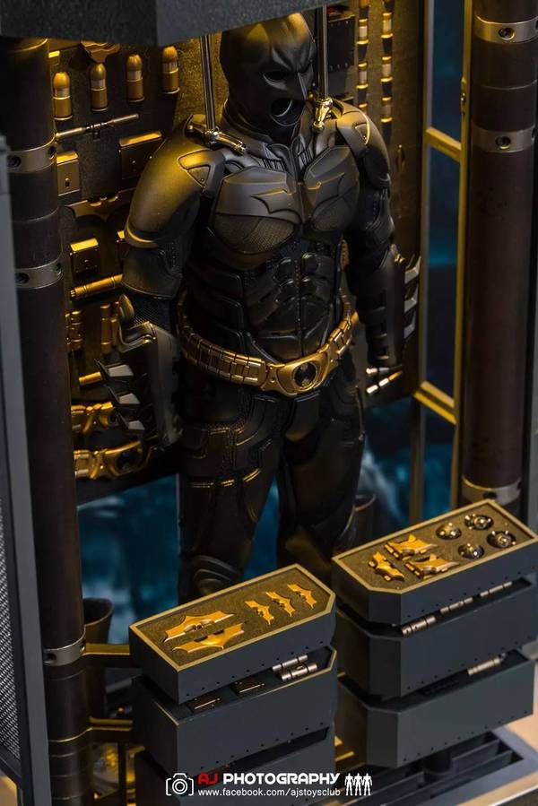 【开箱】科技美感可玩性高!蝙蝠侠格纳库高科技武器库小套