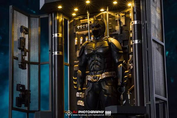 【开箱】科技美感可玩性高!蝙蝠侠格纳库高科技武器库小套