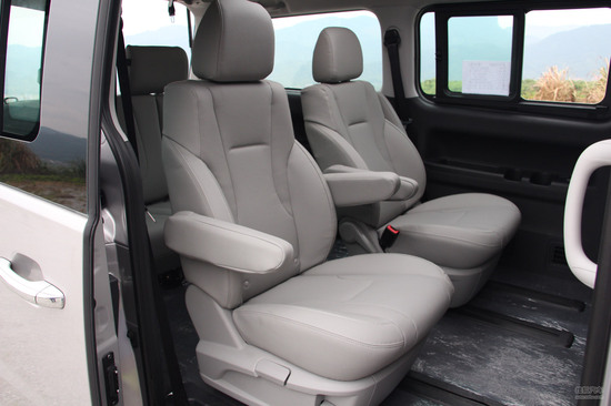 江淮 瑞风m4 实拍 内饰 图片