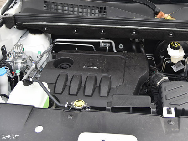 更像是革新之作 试驾北汽威旺m50f 1.5l