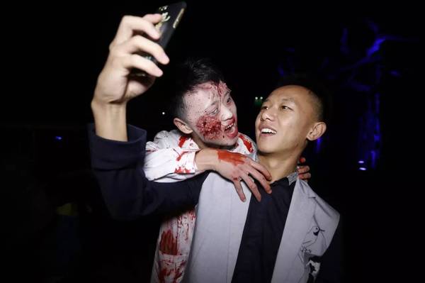 【内含福利】万圣节百鬼夜行,你是选择被鬼抓,还是选择"抓鬼"?