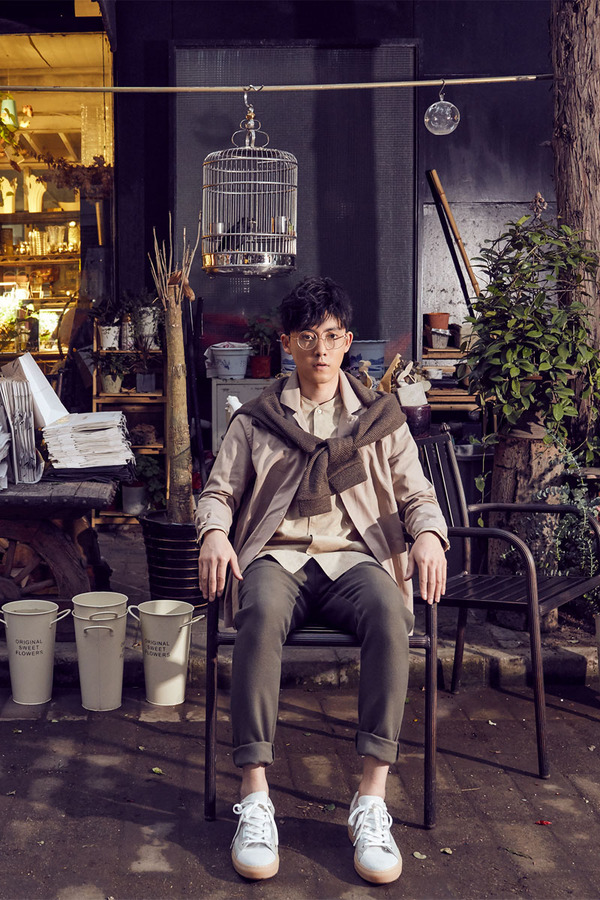 中国时尚网10月27日讯,张睿工作室今日向本网发布了一组张睿近日全新