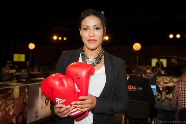 从未赴美参赛,如果能够成功占领美国市场,她有望成为下一个莱拉·阿里