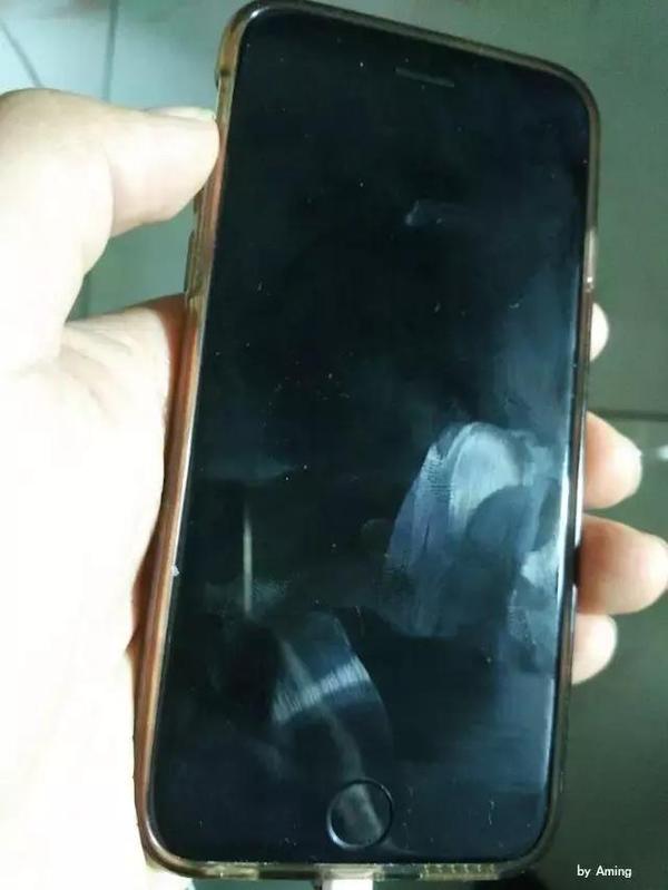 当阿明的苹果iphone 6s自动黑屏死机后 科技频道 手机搜狐