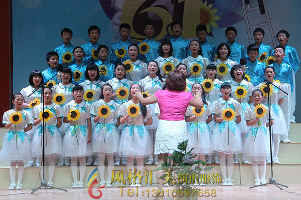 中学生合唱比赛应该怎么穿合唱服装 新闻频道 手机搜狐