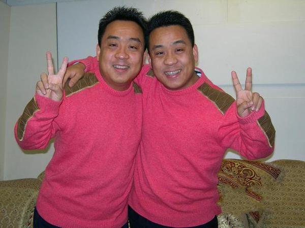 吴迪吴越双胞胎图片