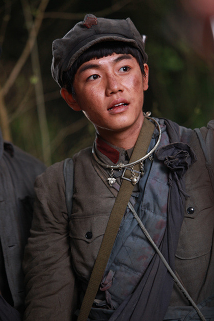 搜狐娱乐讯今晚,由董亚春执导,张桐,郭广平,夏志远等主演的革命电视剧