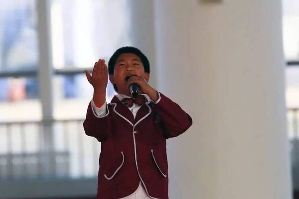 法库东湖三中举行第四届校园文化艺术节闭幕式暨表彰大会