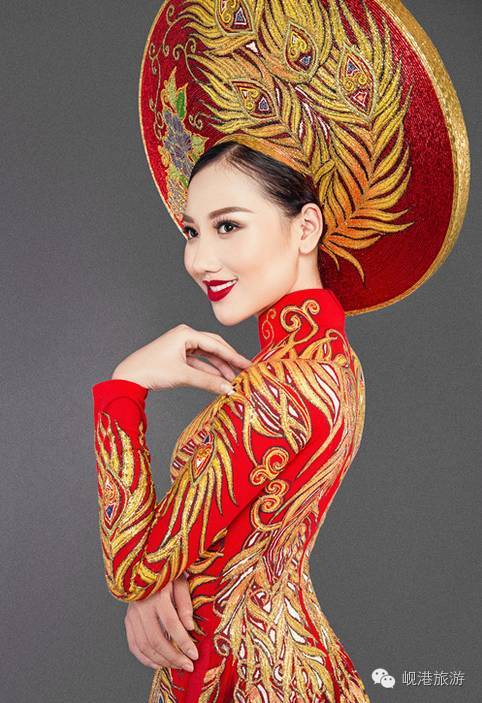 【越南奥黛】孔雀起舞,突显越南民族服装的独特韵味