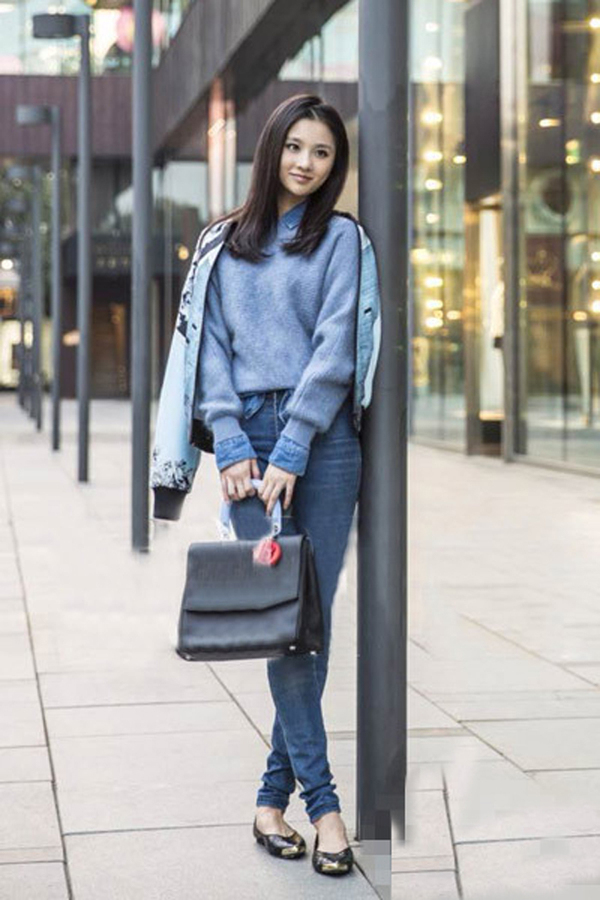 一件羊绒衫既漂亮又温暖!