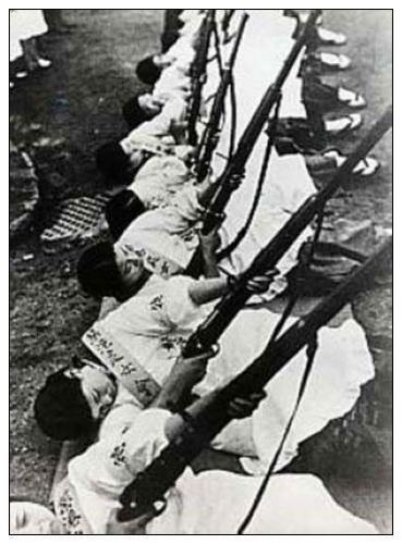 二战日本军妓训练罕见老照片,她们为男人奉献一切