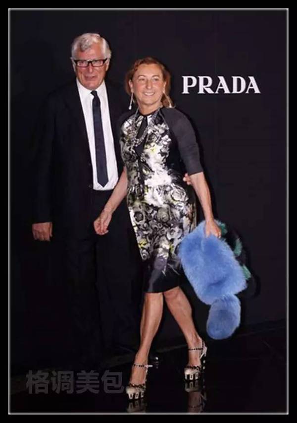 每日一包│miucia prada凄美的爱情故事和降落伞布包的由来