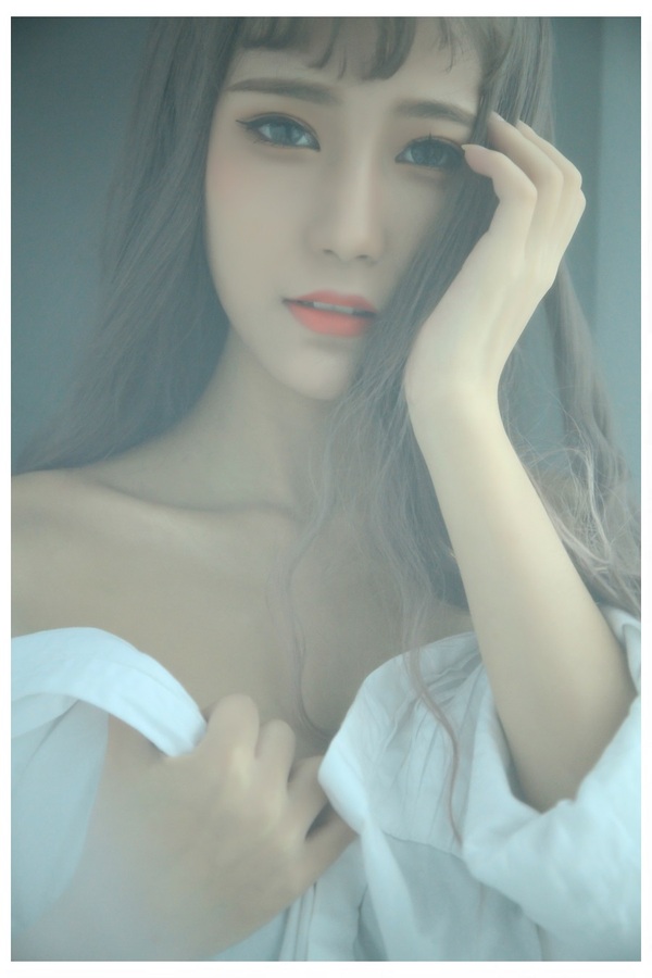 球球大作战美女惹火写真 虎牙直播有球玩更有球看