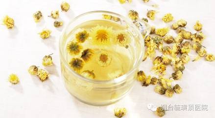 菊花茶功效多 但这五类人千万别喝 健康频道 手机搜狐 菊花茶功效多 但这五类人千万别喝 健康频道 手机搜狐