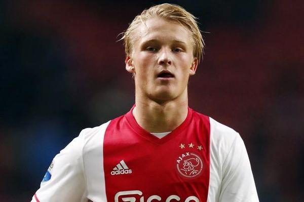 新范巴斯滕横空出世,多家英超豪门竞逐-体育频道-手机