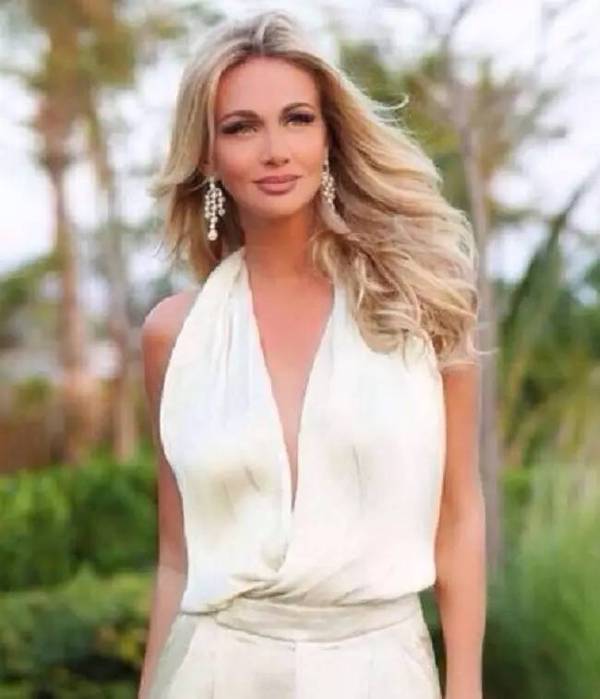 热爱足球,超模成为俄罗斯2018世界杯大使