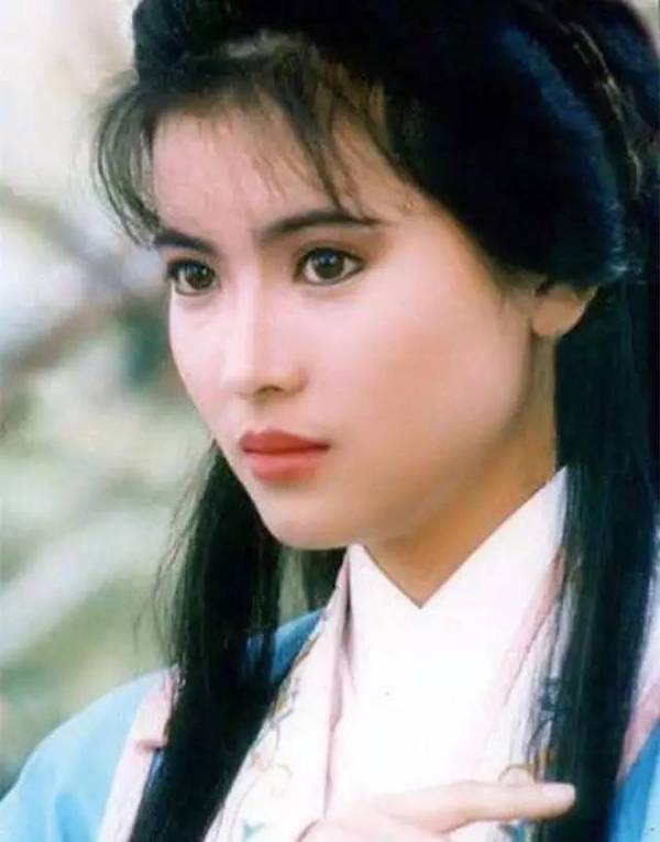 曾是香港第一美女的她,被强奸后发疯抑郁,男友