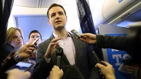 川普反超希拉里!被奥巴马呛,希拉里大势已去被主流媒体轮番讨伐