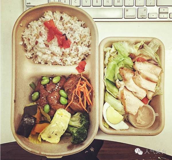 号(近茂名北路) 【人均】82元 这种可降解的环保餐盒第一眼就给人好感