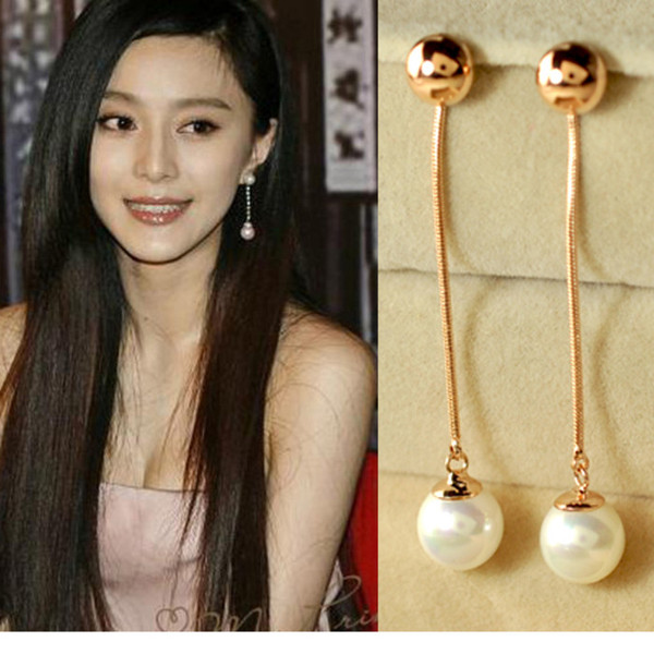 范冰冰拍照不露耳朵,原来秀发下藏着一个大秘密!