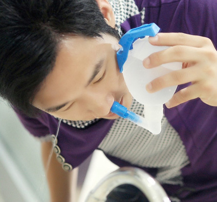 天冷跑步,用鼻子呼吸肺部还有灼烧感,该怎么办?