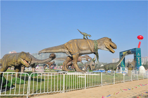 巨型恐龙展11.5亮相合肥 在文德公园里重返侏罗纪