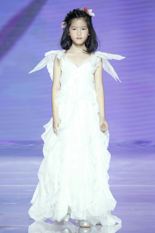 grace chen"美丽的世界"创中国现代审美典范