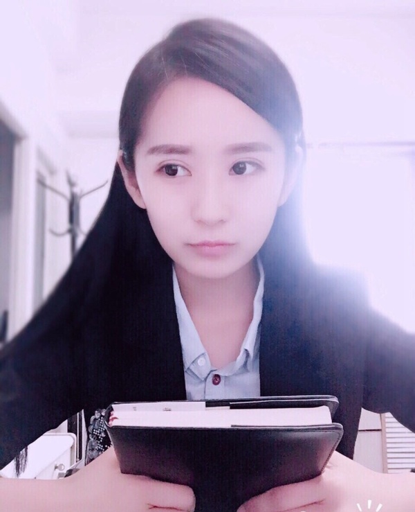 最美校花:佳木斯大学24岁调皮活泼女孩