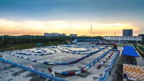 赛车文化在上海的火热绽放：俱乐部引领潮流