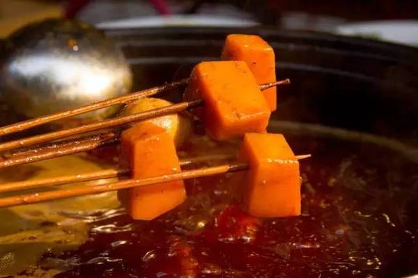 荤素3角5的纯牛油串串,翻遍成都找得到第二家