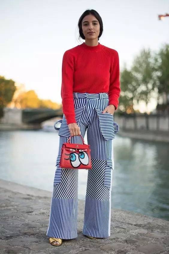 这条自带PS瘦腿功能的神奇裤子,贝嫂穿上就脱