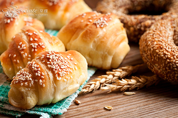 西点培训哪家好?辛缇国际烘焙面包培训班助你成功!