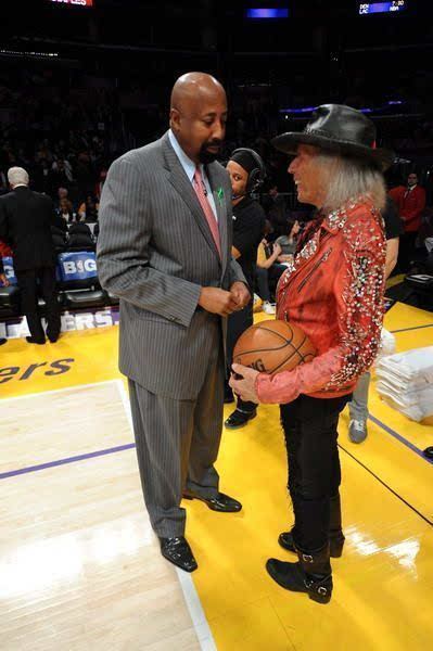 圣诞大战看客:云集大牌名流 瓦妮莎曾遭揩油