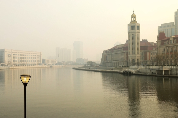 【天津】张自忠路,看了让人脸红的激情雕塑