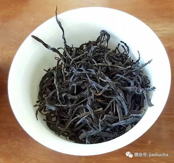 乌岽兄弟仔单丛茶特点图片