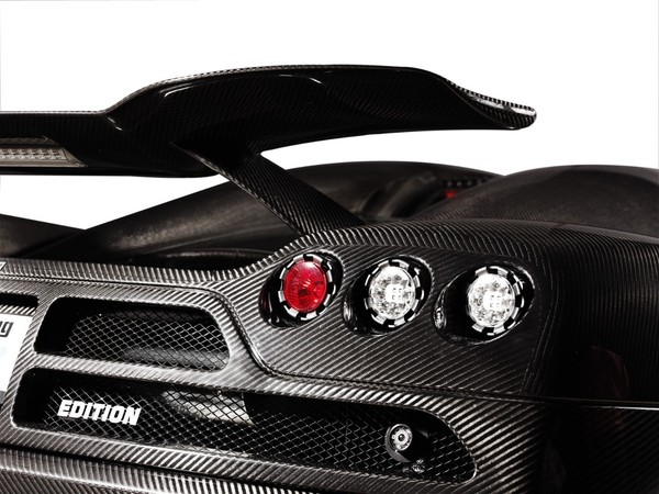 真正最好的那些碳纤维也并不适用在自行车上,而是航天航空军工上