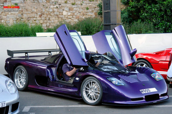 3,mosler mt900 warren mosler代表著一部分最頂尖車迷的理想人生.