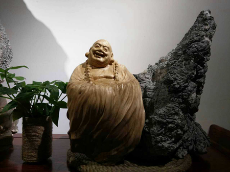 说起河南根雕,陈瑞涛则是当之无愧的河南根雕艺术的领航者. 崖柏作品