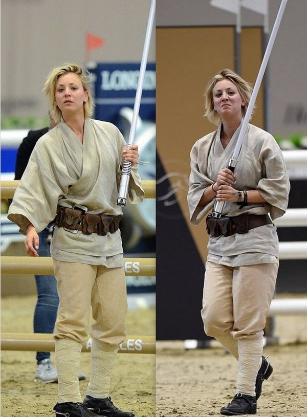 凯丽·费雪也亲自客串过一集,饰演自己,一个脾气暴躁的名人,谢耳朵