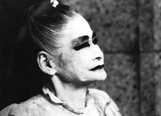 那部纪录片的名字是——《横滨玛丽》