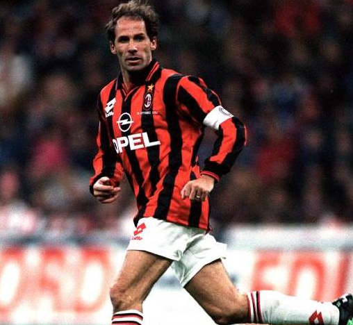 巴雷西巴乔挥去世界杯之痛 助米兰勇夺意甲冠