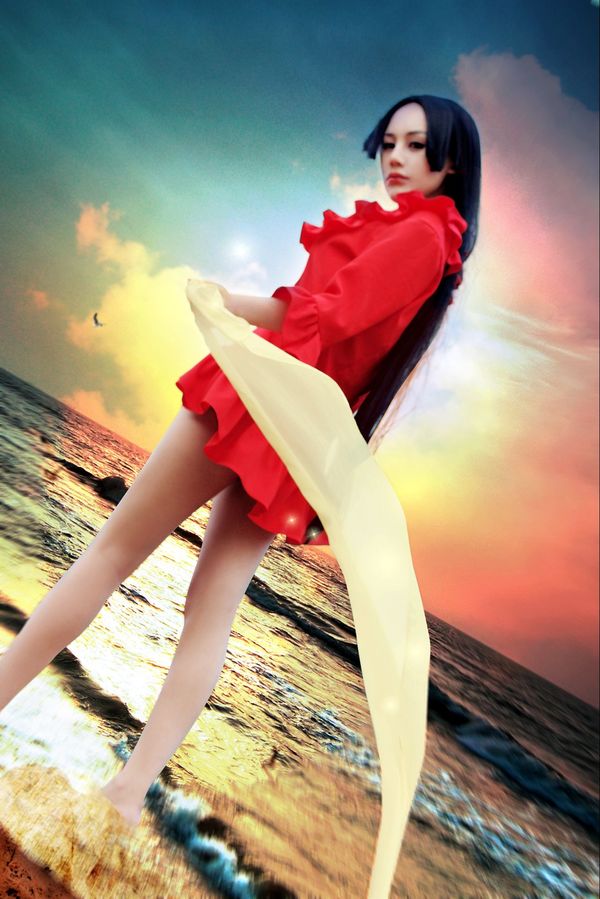 【cosplay】胸器玉腿齐上阵 正妹大尺度cos海贼王女帝