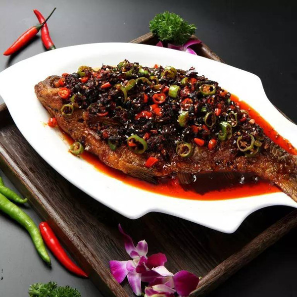 在哈尔滨想吃正宗的湖北菜,你还真得去乐山路1号!