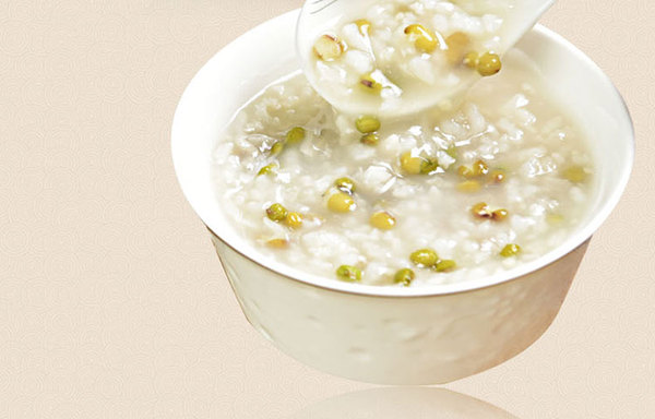 推荐做法   荷叶绿豆粥