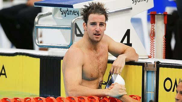 为啥游泳队员要剃腋毛?